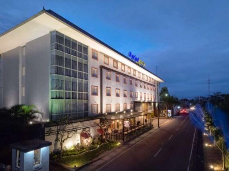 Kyriad Royal Seminyak  Ngoại thất bức ảnh