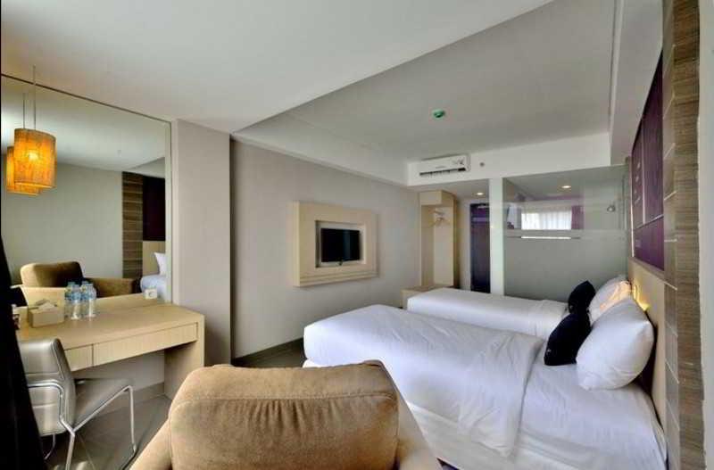 Kyriad Royal Seminyak  Ngoại thất bức ảnh