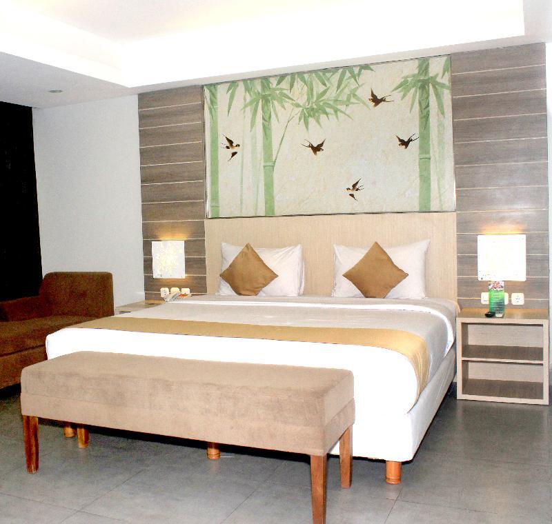 Kyriad Royal Seminyak  Ngoại thất bức ảnh