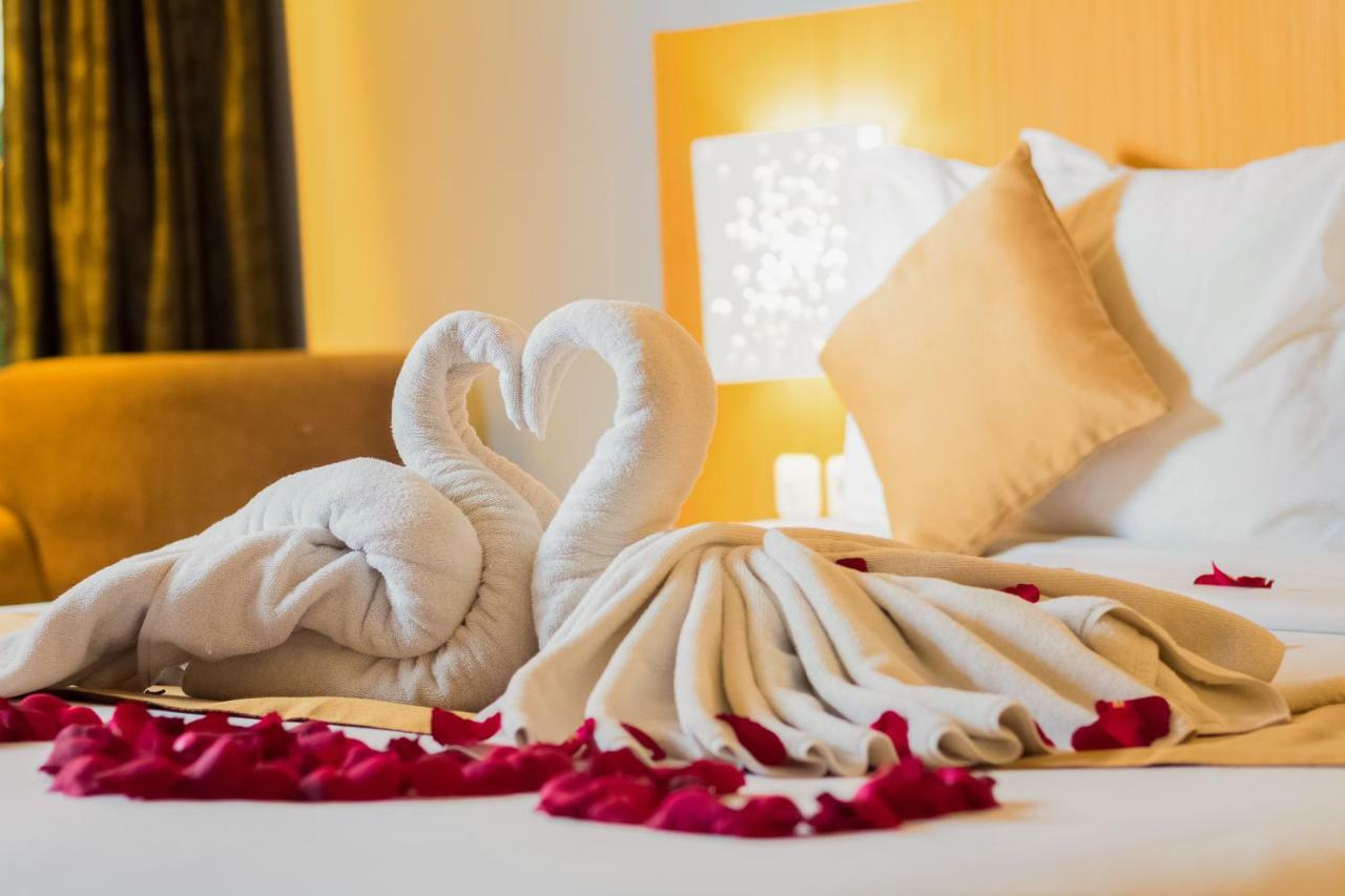 Kyriad Royal Seminyak  Ngoại thất bức ảnh