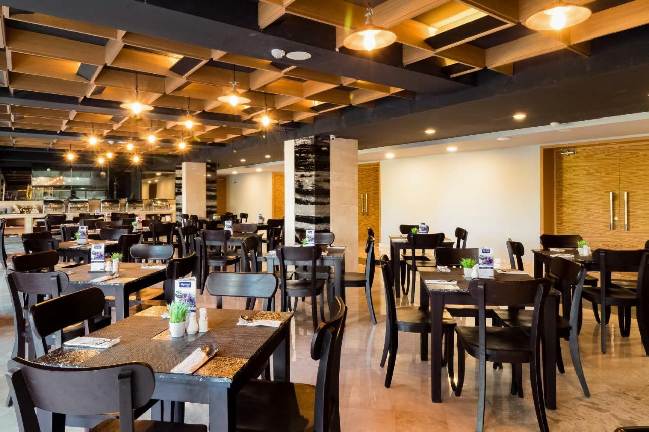 Kyriad Royal Seminyak  Ngoại thất bức ảnh
