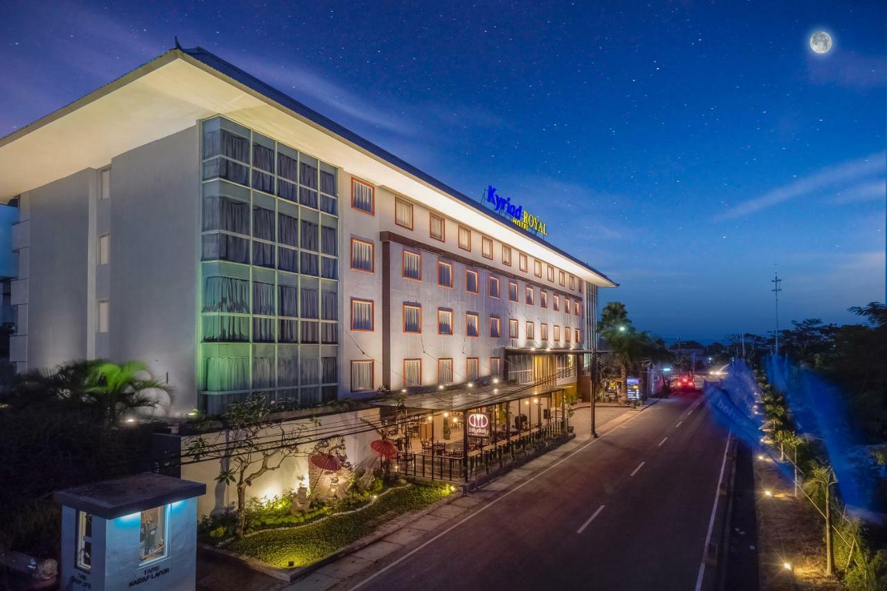 Kyriad Royal Seminyak  Ngoại thất bức ảnh