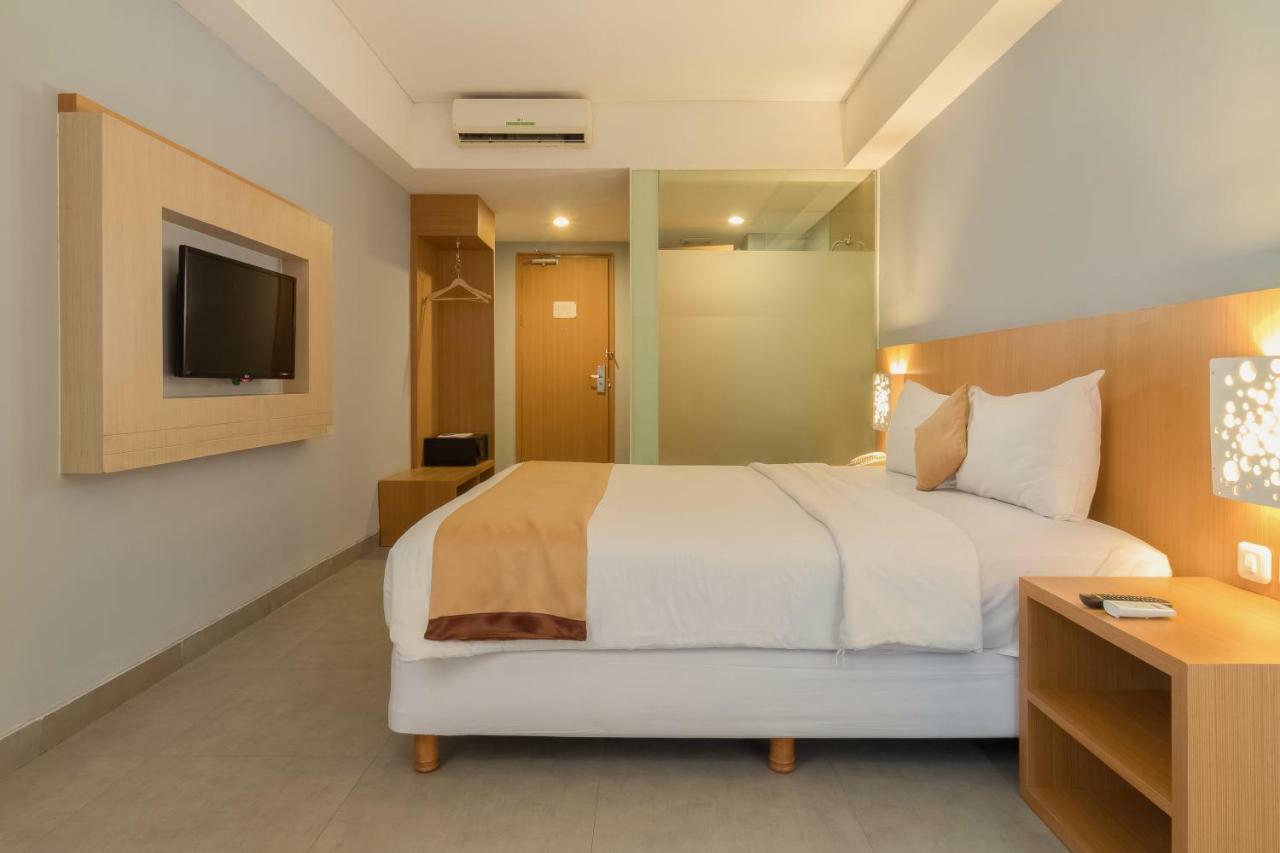 Kyriad Royal Seminyak  Ngoại thất bức ảnh